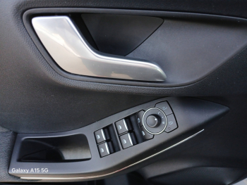 Photo 15 du bon plan FORD Puma 1.0 EcoBoost 125ch S&S mHEV Titanium Business Powershift occasion à 19900 €