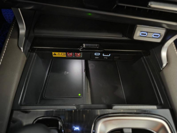 Photo 9 du bon plan LEXUS RX 450h+ Luxe 4WD MY25 occasion à 79900 €