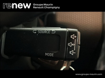 Photo 21 du bon plan RENAULT Clio 1.6 E-Tech 140ch Business -21 occasion à 13991 €