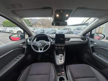 Photo 9 du bon plan RENAULT Captur 1.6 E-Tech hybride rechargeable 160ch Intens -21 occasion à 17990 €