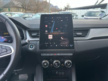 Photo 13 du bon plan RENAULT Captur 1.6 E-Tech hybride rechargeable 160ch Intens -21 occasion à 17990 €