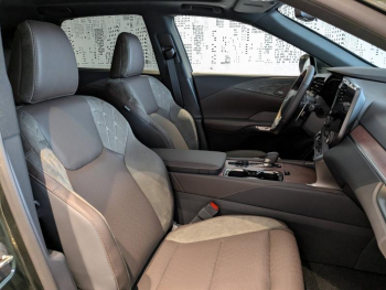 Photo 16 du bon plan LEXUS RX 450h+ Executive 4WD MY25 occasion à 83900 €