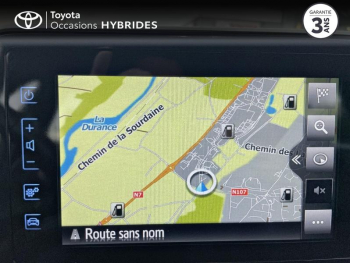 Photo 24 du bon plan TOYOTA C-HR 122h Dynamic 2WD E-CVT  MC19 occasion à 17990 €