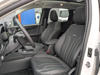 Photo 19 du bon plan FORD Kuga 2.5 Duratec 225ch PHEV Vignale BVA occasion à 30900 €