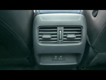 Photo 18 du bon plan NISSAN Qashqai 1.3 Mild Hybrid 158ch Tekna Xtronic occasion à 19900 €