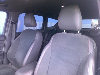 Photo 18 du bon plan FORD Kuga 1.5 Flexifuel-E85 150ch Stop&Start ST-Line 170g 4x2 Euro6.2 occasion à 18900 €