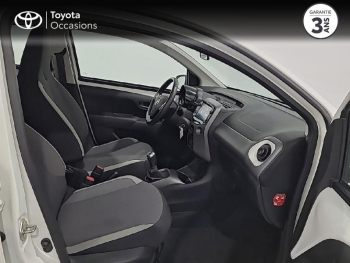 Photo 13 du bon plan TOYOTA Aygo 1.0 VVT-i 69ch x-play 5p occasion à 10480 €