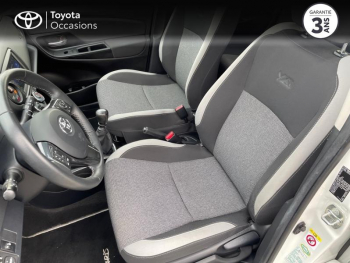 Photo 11 du bon plan TOYOTA Yaris 110 VVT-i Design Y20 5p MY19 occasion à 13490 €