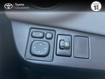Photo 22 du bon plan TOYOTA Yaris 100 VVT-i Dynamic 5p occasion à 10990 €