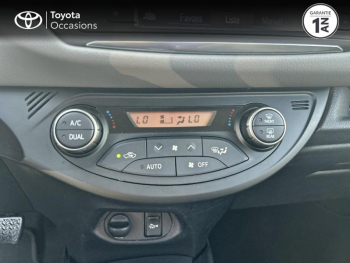 Photo 23 du bon plan TOYOTA Yaris 100 VVT-i Dynamic 5p occasion à 10990 €