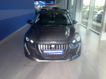 Photo 2 du bon plan PEUGEOT 208 1.2 PureTech 100ch S&S STYLE occasion à 12900 €