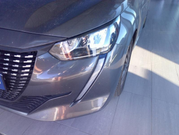 Photo 3 du bon plan PEUGEOT 208 1.2 PureTech 100ch S&S STYLE occasion à 12900 €