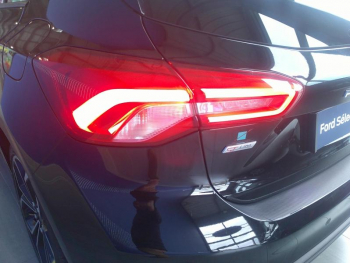 Photo 4 du bon plan FORD Focus 1.0 EcoBoost mHEV 155ch ST-Line X occasion à 19590 €