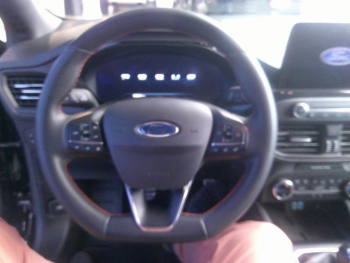 Photo 5 du bon plan FORD Focus 1.0 EcoBoost mHEV 155ch ST-Line X occasion à 19590 €