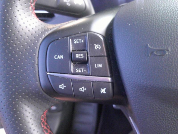 Photo 12 du bon plan FORD Focus 1.0 EcoBoost mHEV 155ch ST-Line X occasion à 19590 €