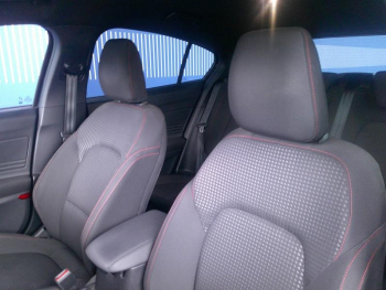 Photo 19 du bon plan FORD Focus 1.0 EcoBoost mHEV 155ch ST-Line X occasion à 19590 €