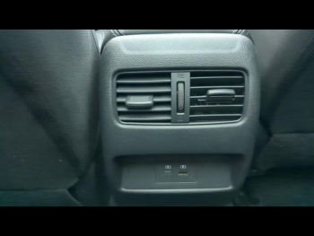 Photo 19 du bon plan NISSAN Qashqai e-POWER 190ch N-Connecta 2022 occasion à 28900 €