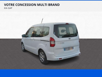 Photo 3 du bon plan FORD Tourneo Courier 1.5 TDCI 100ch Trend occasion à 13990 €