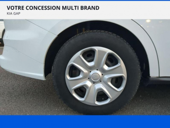 Photo 17 du bon plan FORD Tourneo Courier 1.5 TDCI 100ch Trend occasion à 13990 €