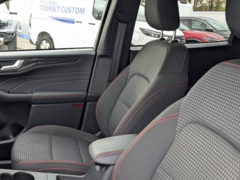 Photo 14 du bon plan FORD Kuga 2.5 Duratec 190ch FHEV E85 ST-Line BVA occasion à 22989 €