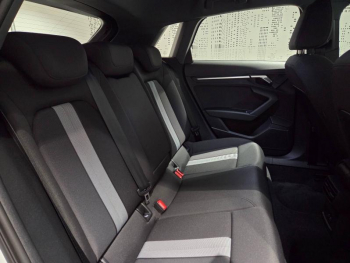 Photo 12 du bon plan AUDI A3 Sportback 35 TFSI 150ch Mild Hybrid Design S tronic 7 occasion à 28990 €