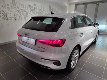Photo 18 du bon plan AUDI A3 Sportback 35 TFSI 150ch Mild Hybrid Design S tronic 7 occasion à 28990 €