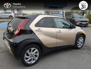 Photo 18 du bon plan TOYOTA Aygo X 1.0 VVT-i 72ch Design occasion à 14290 €