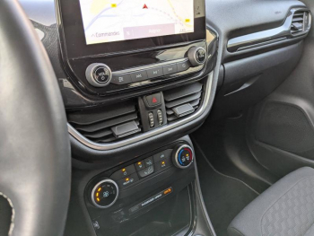 Photo 19 du bon plan FORD Puma 1.0 EcoBoost 125ch mHEV Titanium 7cv occasion à 14990 €