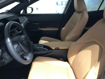 Photo 10 du bon plan LEXUS UX 250h Luxe 2WD Pack Technologie occasion à 33900 €