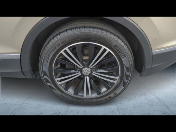 Photo 27 du bon plan VOLKSWAGEN Tiguan 1.5 TSI EVO 150ch Carat Exclusive DSG7 Euro6dT occasion à 25900 €
