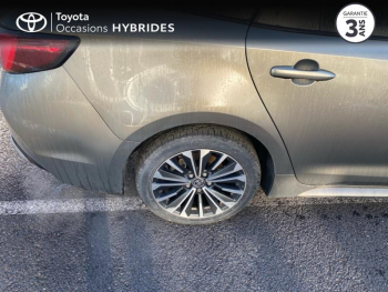Photo 16 du bon plan TOYOTA Corolla Touring Spt 1.8 140ch Design MY23 occasion à 27990 €