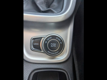Photo 19 du bon plan SUZUKI Vitara 1.6 DDiS Pack AllGrip occasion à 13990 €