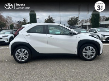 Photo 17 du bon plan TOYOTA Aygo X 1.0 VVT-i 72ch Dynamic S-CVT MY23 occasion à 15490 €