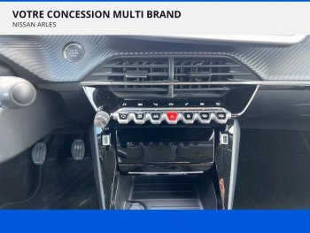 Photo 17 du bon plan PEUGEOT 2008 1.5 BlueHDi 110ch S&S Allure Pack occasion à 16990 €