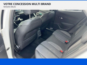Photo 23 du bon plan PEUGEOT 2008 1.5 BlueHDi 110ch S&S Allure Pack occasion à 16990 €