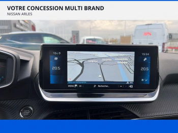 Photo 25 du bon plan PEUGEOT 2008 1.5 BlueHDi 110ch S&S Allure Pack occasion à 16990 €