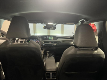 Photo 10 du bon plan LEXUS UX 250h 2WD Pack Business MY20 occasion à 21990 €