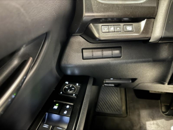 Photo 19 du bon plan LEXUS UX 250h 2WD Pack Business MY20 occasion à 21990 €