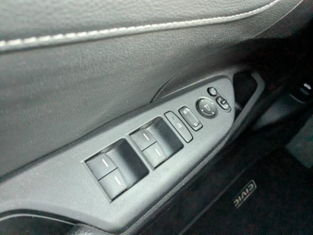 Photo 16 du bon plan HONDA Civic 1.0 i-VTEC 126ch Exclusive CVT 5p occasion à 16703 €