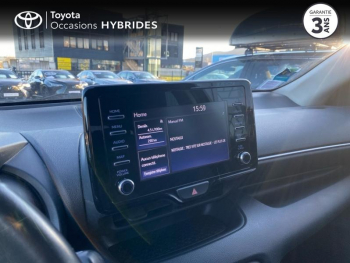 Photo 15 du bon plan TOYOTA Yaris 116h Design 5p MY22 occasion à 13990 €