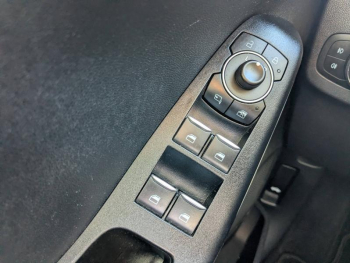 Photo 14 du bon plan FORD Puma 1.0 Flexifuel 125ch S&S mHEV Titanium occasion à 18421 €