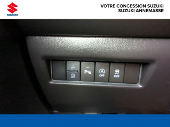 Photo 16 du bon plan SUZUKI Swift 1.2 Dualjet Hybrid 83ch Pack AllGrip occasion à 15490 €