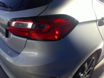 Photo 4 du bon plan FORD Fiesta 1.0 Flexifuel 95ch ST-Line 5p occasion à 17901 €