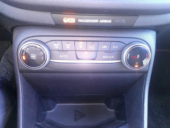 Photo 14 du bon plan FORD Fiesta 1.0 Flexifuel 95ch ST-Line 5p occasion à 17901 €