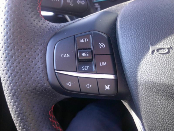 Photo 16 du bon plan FORD Fiesta 1.0 Flexifuel 95ch ST-Line 5p occasion à 17901 €