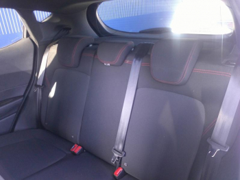 Photo 21 du bon plan FORD Fiesta 1.0 Flexifuel 95ch ST-Line 5p occasion à 17901 €