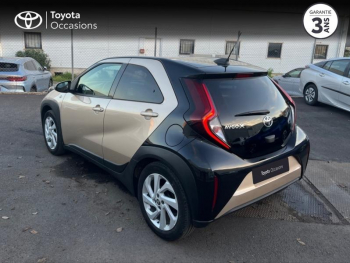 Photo 2 du bon plan TOYOTA Aygo X 1.0 VVT-i 72ch Design S-CVT occasion à 14990 €
