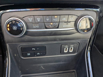 Photo 22 du bon plan FORD EcoSport 1.0 EcoBoost 125ch Active 6cv occasion à 16873 €