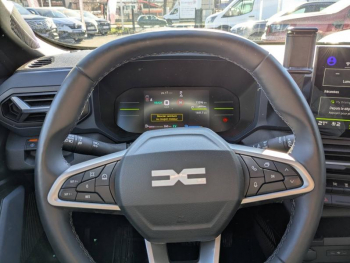 Photo 13 du bon plan DACIA Duster 1.6 hybrid 140ch Journey occasion à 23412 €