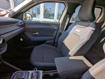 Photo 21 du bon plan DACIA Duster 1.6 hybrid 140ch Journey occasion à 23412 €